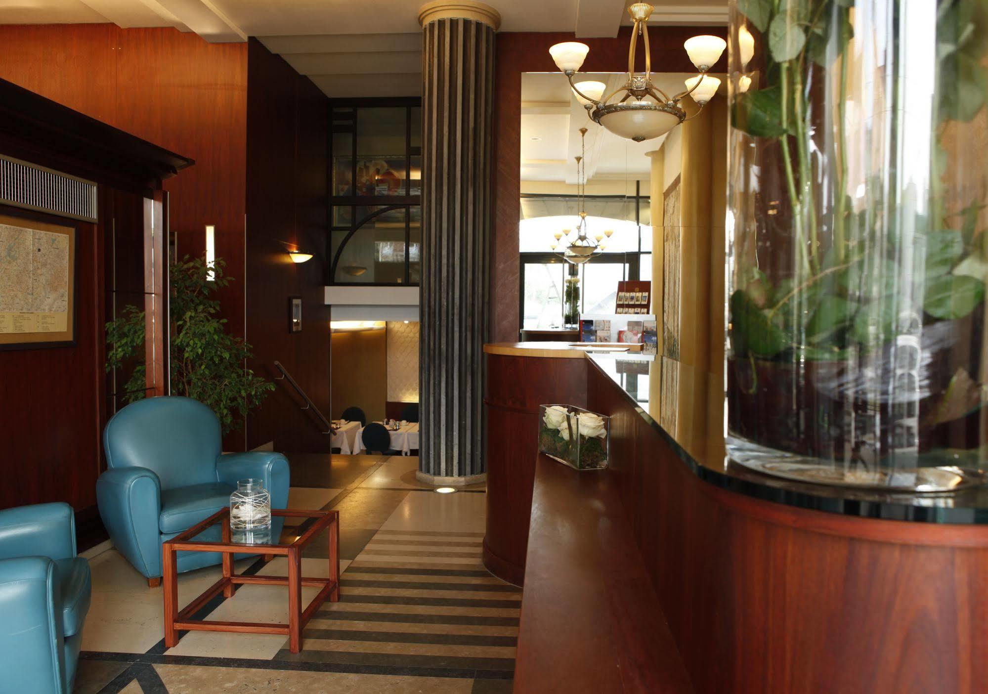 Art-deco Eurallile Hotel